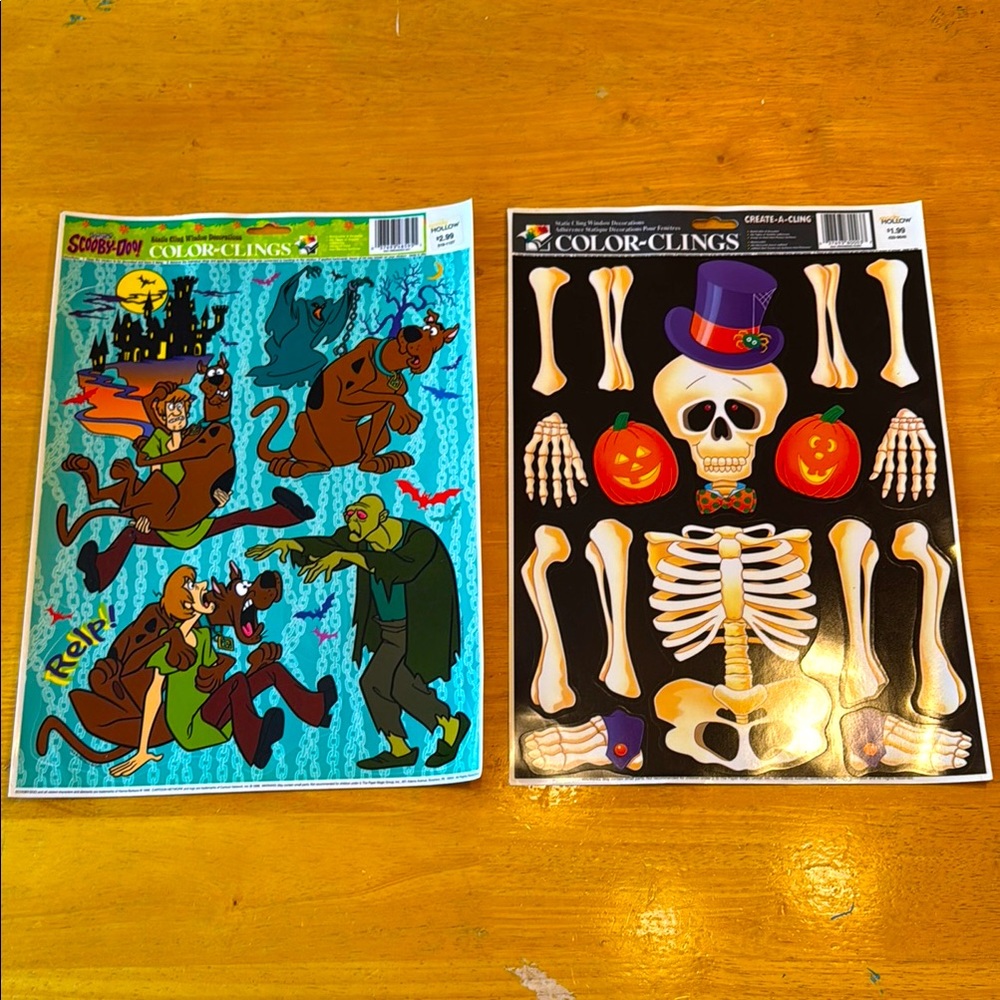 Scooby-Doo! Vintage Color-Clings & Me. Bones color-clings. New with tag